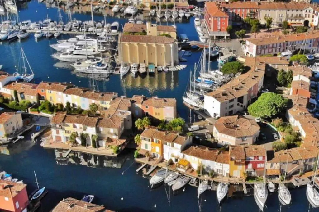 Appartement Clim, Parking, Wifi Grimaud Apartment